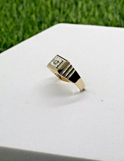 10K Yellow Gold Men's Diamond Ring